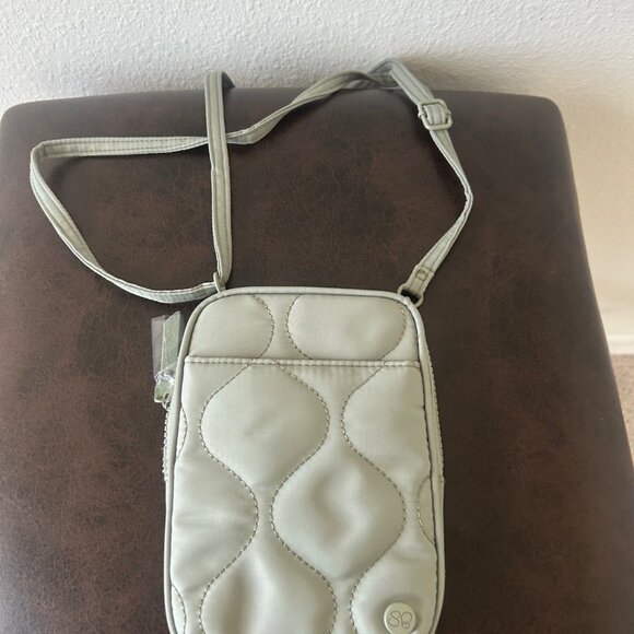 Samantha Brown To-Go Quilted Travel Hobo with Crossbody Bag SAGE nwt - Picture 14 of 16